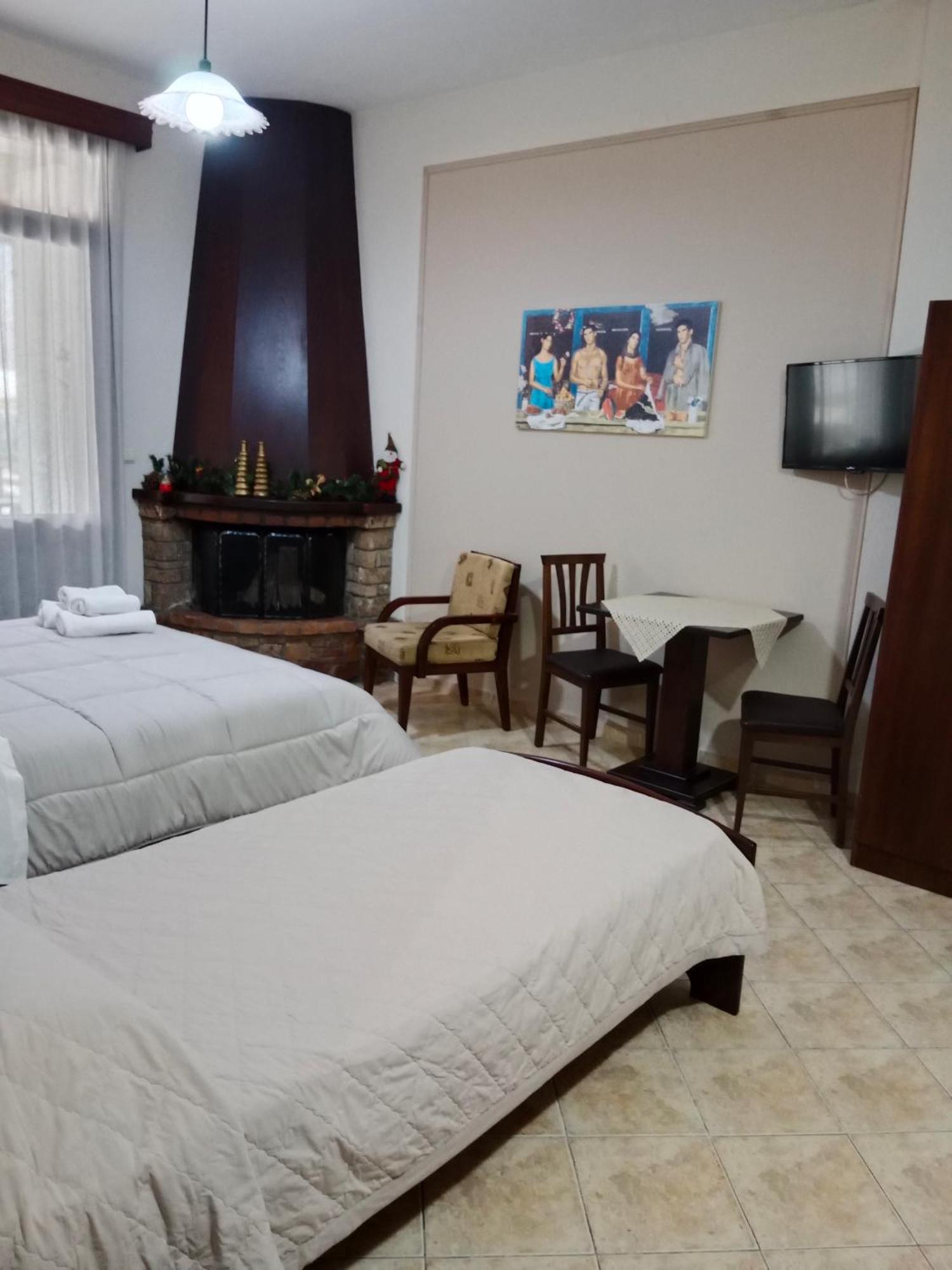 Xenonas Arxontiko Appartement Káto Loutrákion Buitenkant foto